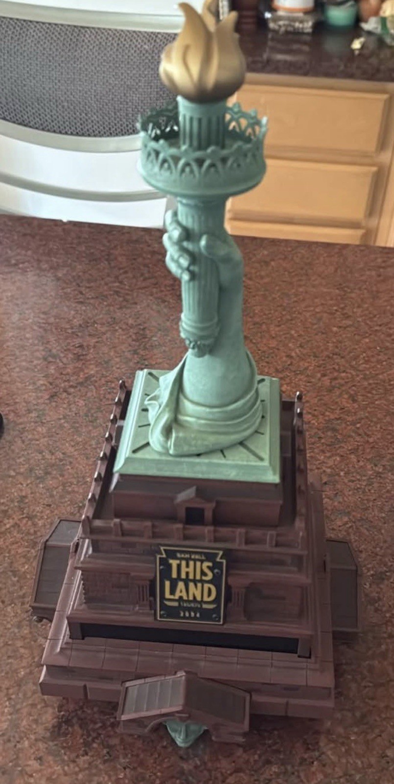 Rare Sam Zell Gift Automaton Music “This Land” 184/675 Rare Sam Zell Gift Automaton Music “This Land” 184/675