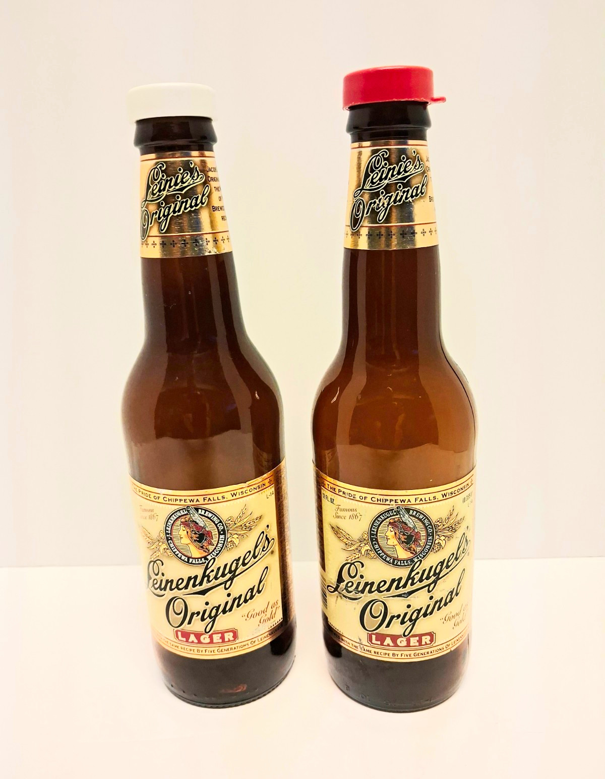 Rare Vtg Leinenkugel's Lager Beer Bottle Salt & Pepper Shakers White/Red Caps Rare Vtg Leinenkugel's Lager Beer Bottle Salt & Pepper Shakers White/Red Caps