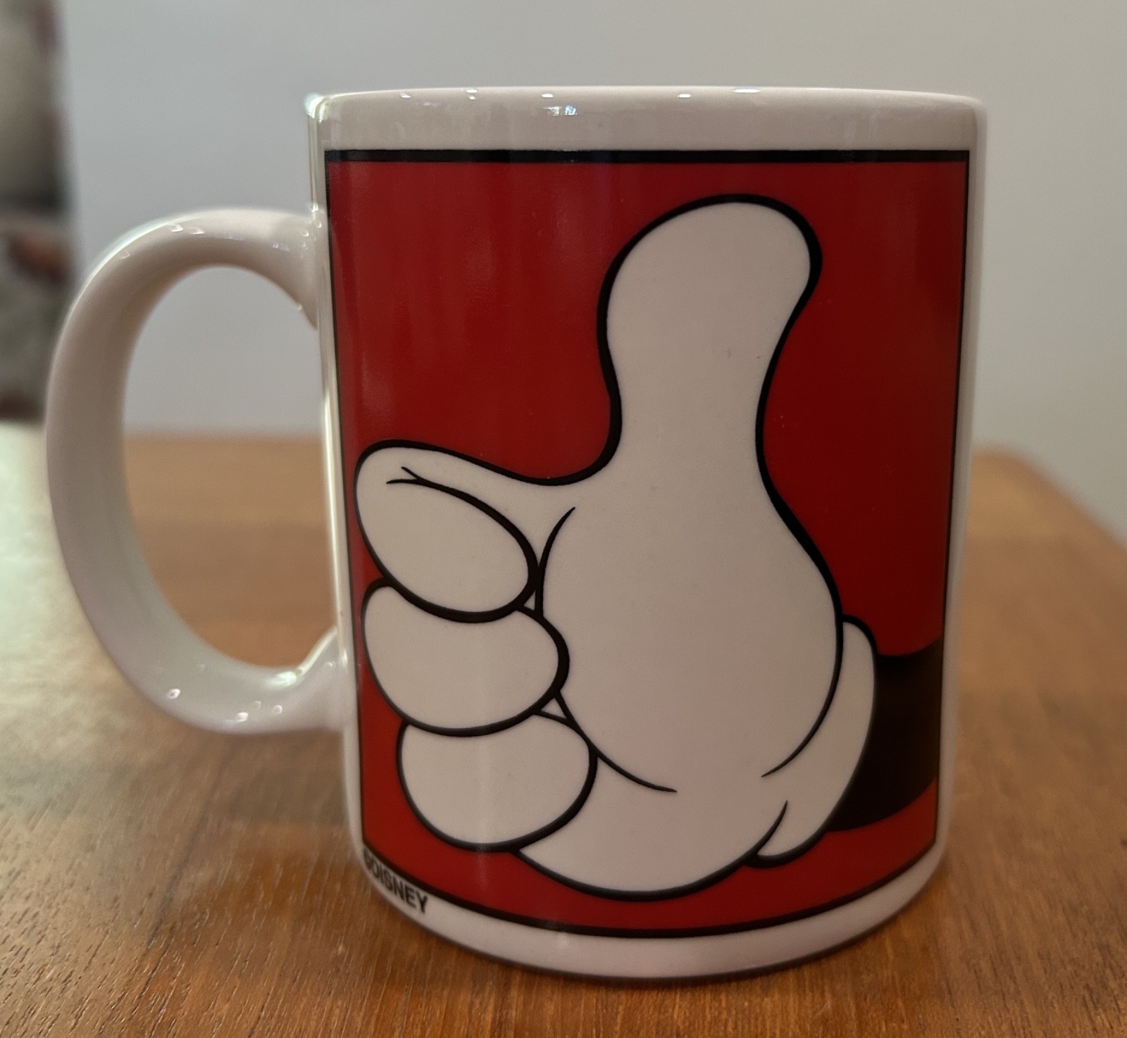 Vintage Disney Parks Linyi Mickey Mouse Thumbs Up Glove Mug