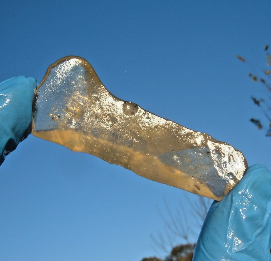 Libyan Desert Glass Meteorite Tektite impact specimen( 79 crt) Super Gem AAA+