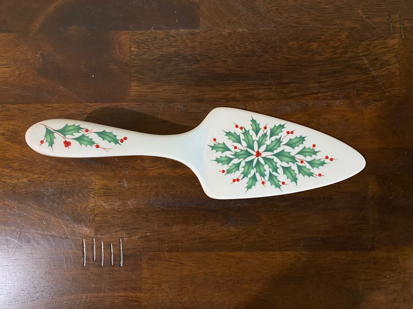 Lenox Holiday Pie Cake Server Holly Berries new other.  no box