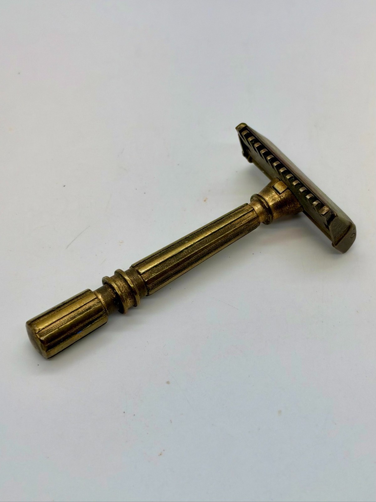 Vintage Brass Open Comb Double Edge Safety Razor 1930s Gold Tone Patina