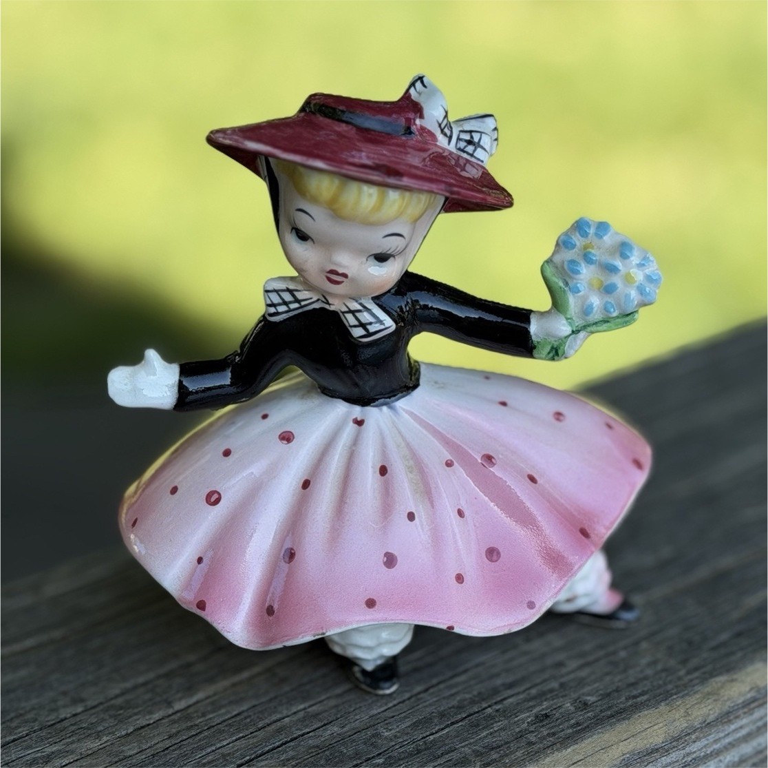 Norcrest Bloomer Girl Vintage Reto Kitschy REPAIRED