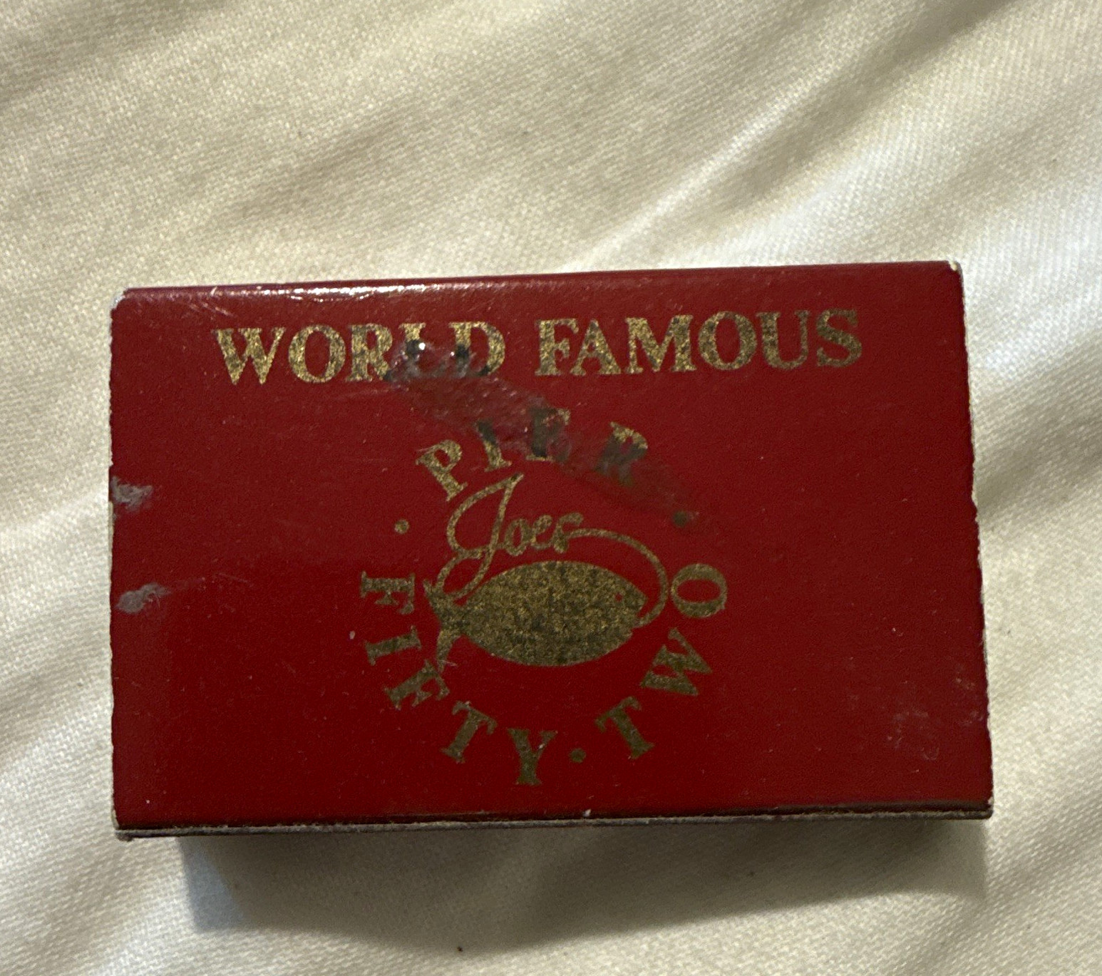 World Famous Joe\'s Pier 2 New York City Matchbox 144 W 46th Street