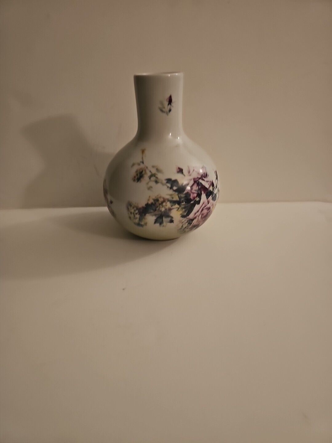 1898 China Company Vintage Rose Design Water Vase 