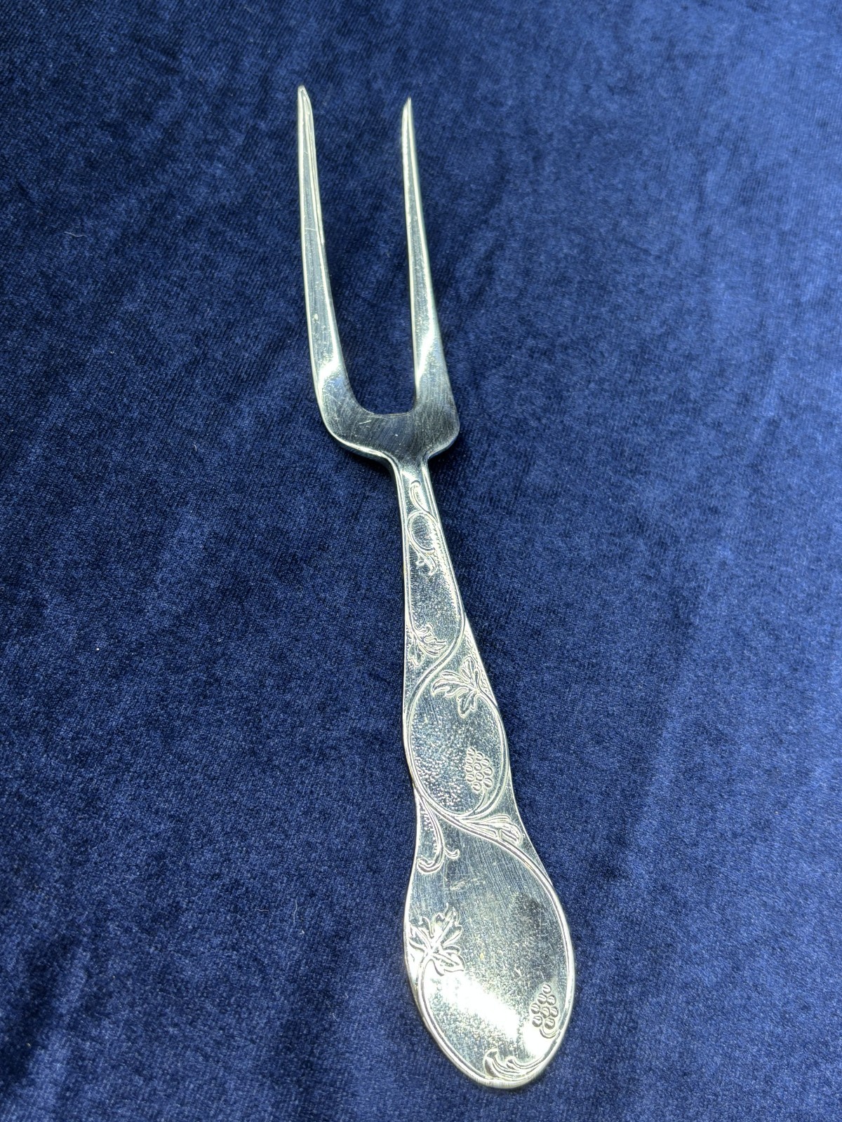 Vintage Elegant OLIVE FORK 21cm