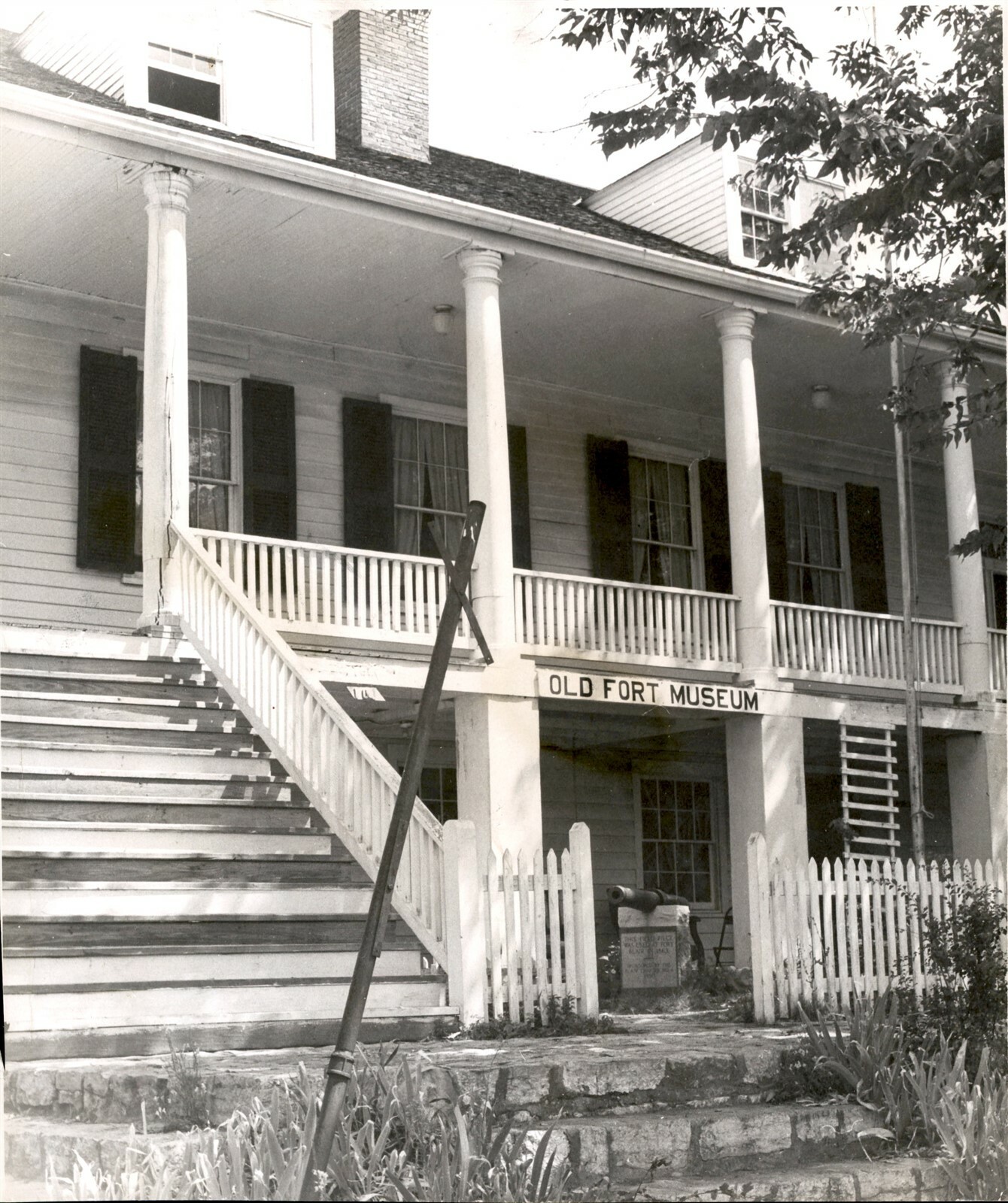 LG922 1955 Original Photo 1850 CANNON OBTAINED FOR FORT SCOTT Kansas Museum