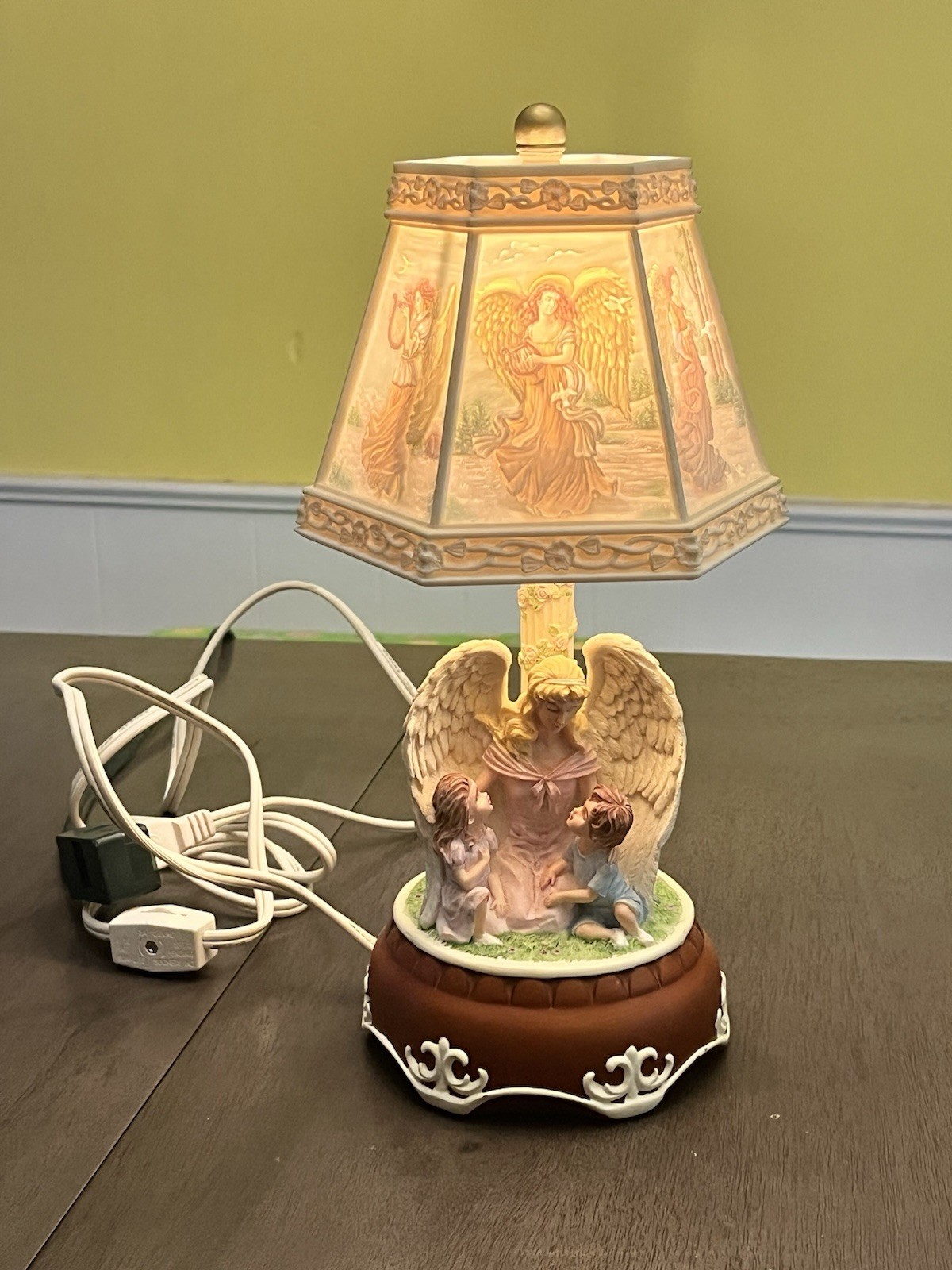 Avon Glorious Angel Musical Lamp • 1990s Mini Lamp • Rotating Lamp Shade