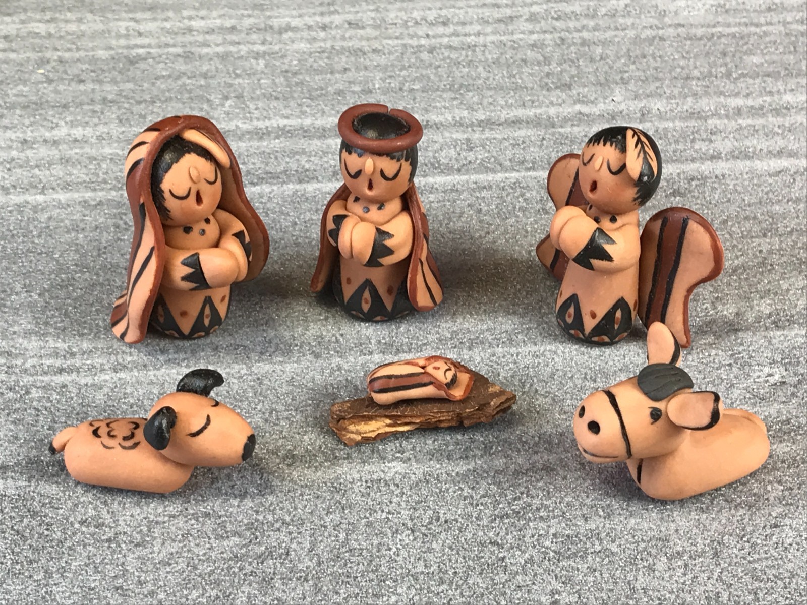 Vintage Storyteller JEMEZ Pueblo Clay Pottery NATIVITY SET Signed Elsie '95