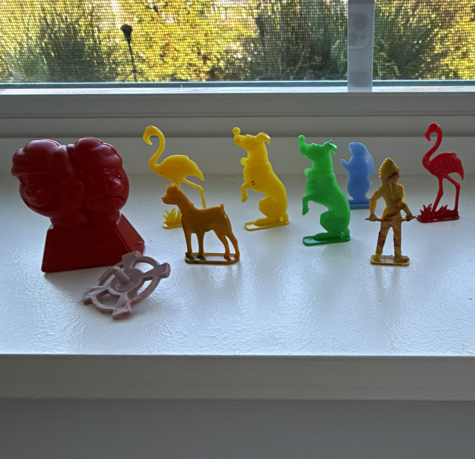 Vintage 1940 Cracker Jack Premium Prize Figures Lot, Multicolor 250 Lot