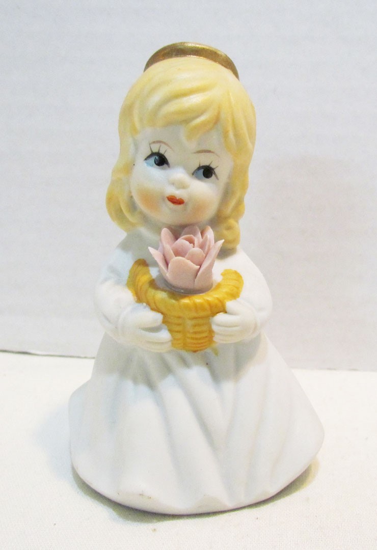 ANGEL GIRL HOLDING FLOWERS VINTAGE FIGURAL CERAMIC BELL FIGURINE MADE IN TAIWAN