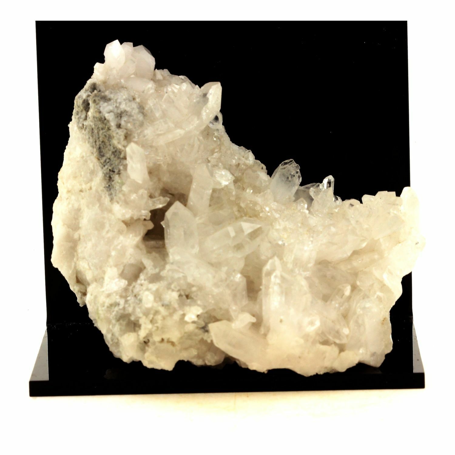 Quartz. 1414.5 CT. The Table, Chambéry, France.