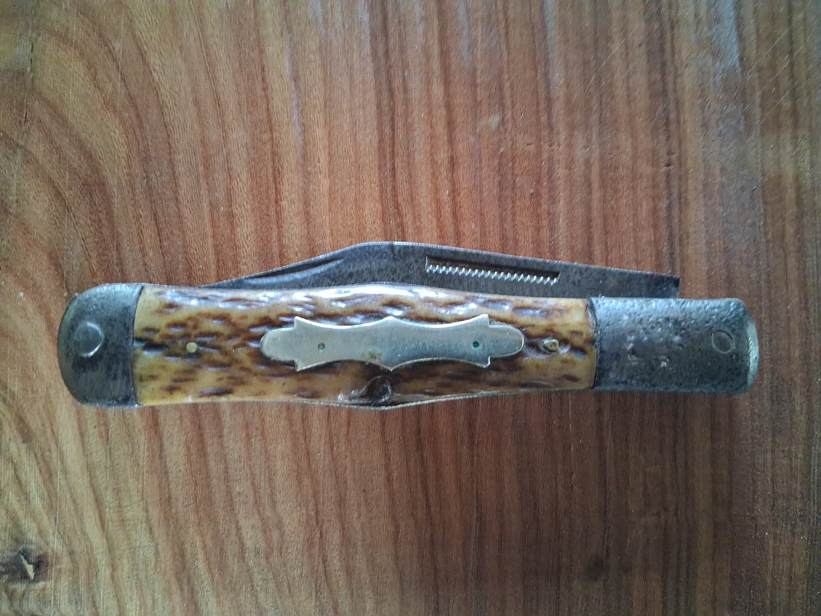 ANTIQUE UNMARKED KABAR? ONE BLADE FOLDING KNIFE STAG ANTLER GRIP SHIELD 5-1/4\