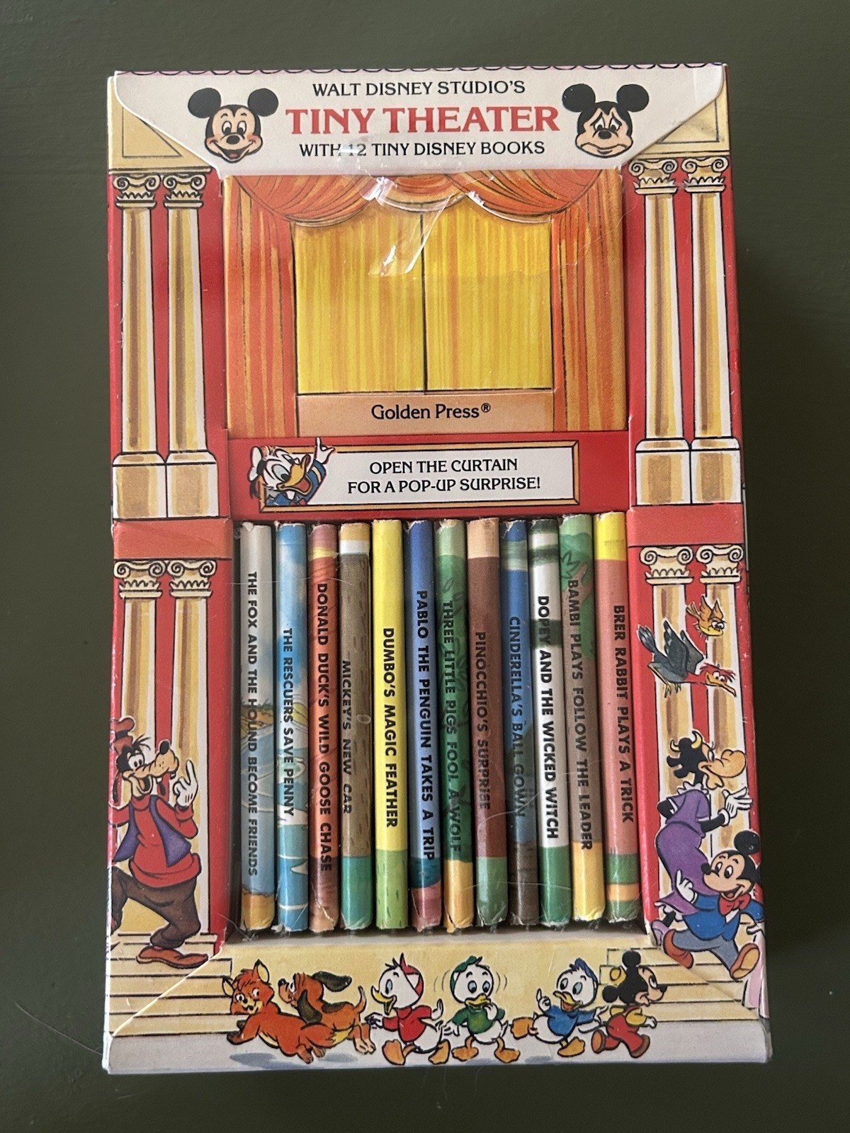 VTG 1981 Walt Disney Studios Tiny Theater 12 Tiny Disney Books Sealed-Read Desc
