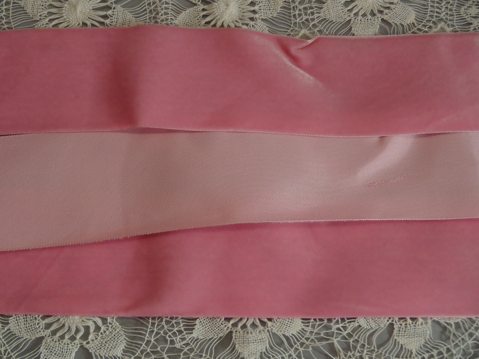 VINTAGE LUXURIOUS 1940s SPAIN SOFT VELVET RIBBON 2