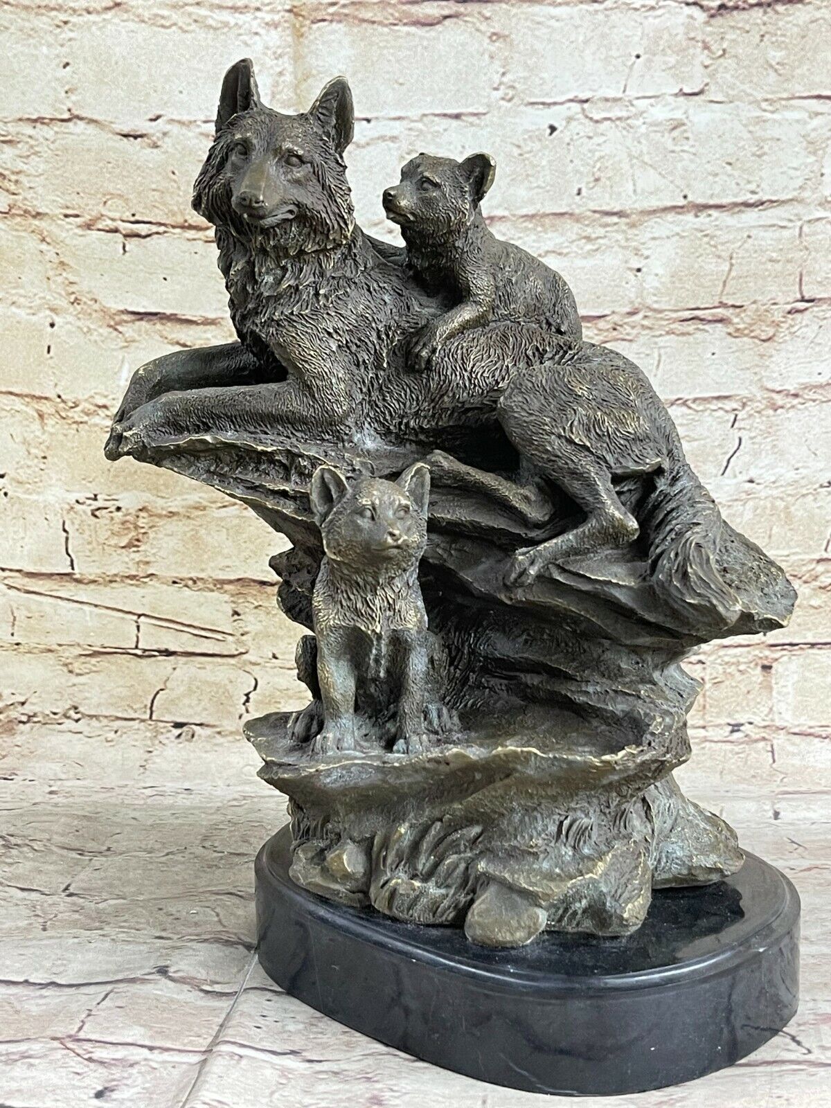 Fine Vintage Artwork Bronze Figure of a German Shepard Dog Dogs Home Decor Sale
