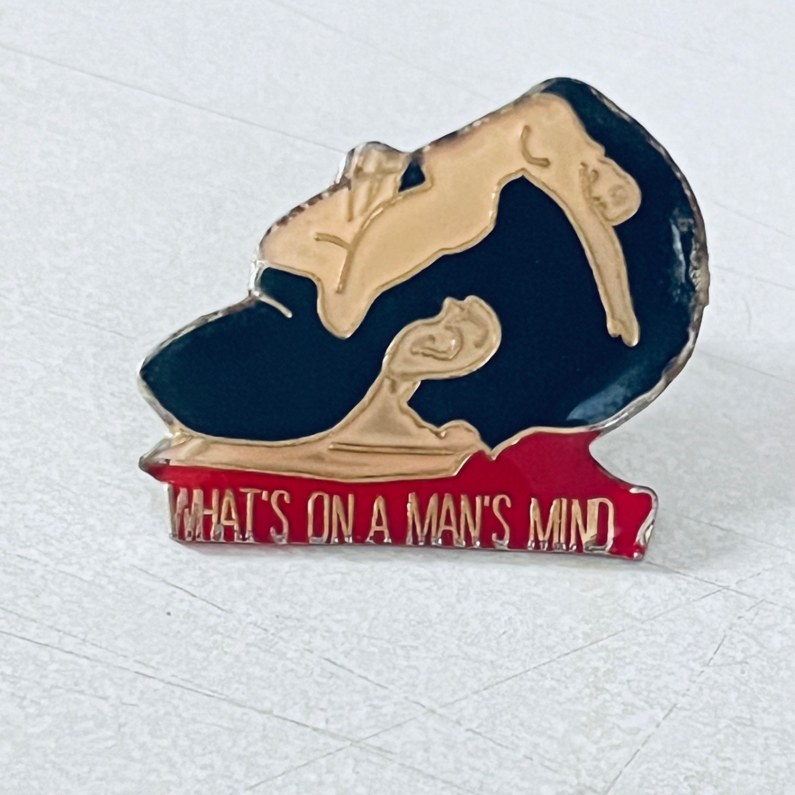 Vtg RARE Sigmund Freud Whats on a Mans Mind Optical Illusion Enamel Lapel Pin Vtg RARE Sigmund Freud Whats on a Mans Mind Optical Illusion Enamel Lapel Pin