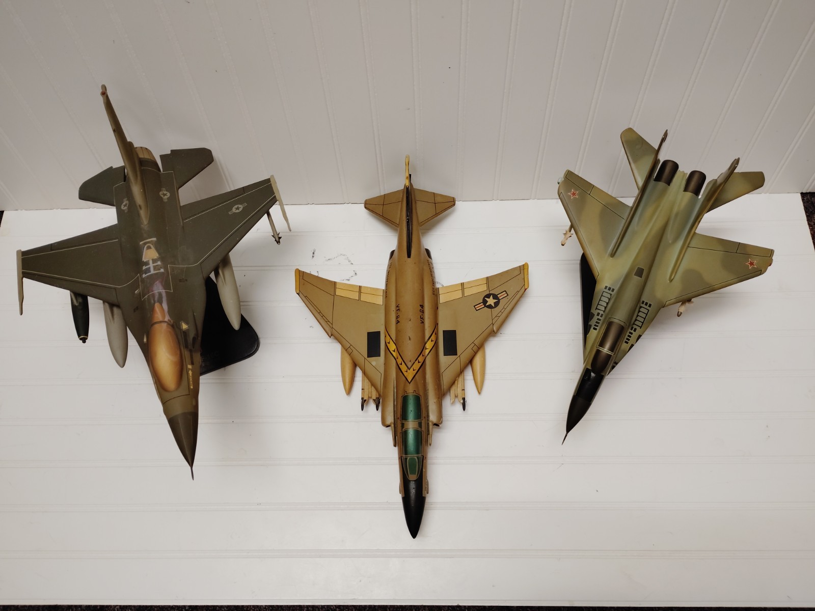 Vintage Museum Quality Wooden Model Aircraft Lot of 3 F-16, F4, Mig 29 Display Vintage Museum Quality Wooden Model Aircraft Lot of 3 F-16, F4, Mig 29 Display