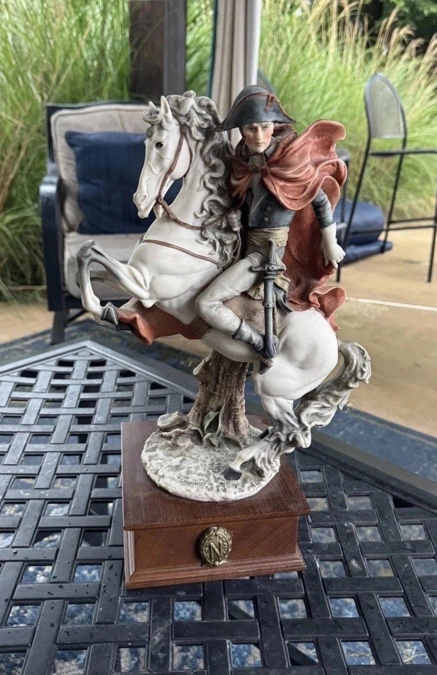 Giuseppe Armani Limited Edition Sculpture-Napoleon Bonaparte Crossing The Alps Giuseppe Armani Limited Edition Sculpture-Napoleon Bonaparte Crossing The Alps