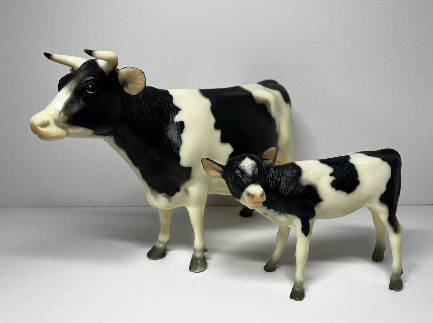 Breyer Holstein Cow Family with Calf #3447 NICE Condition & PINK