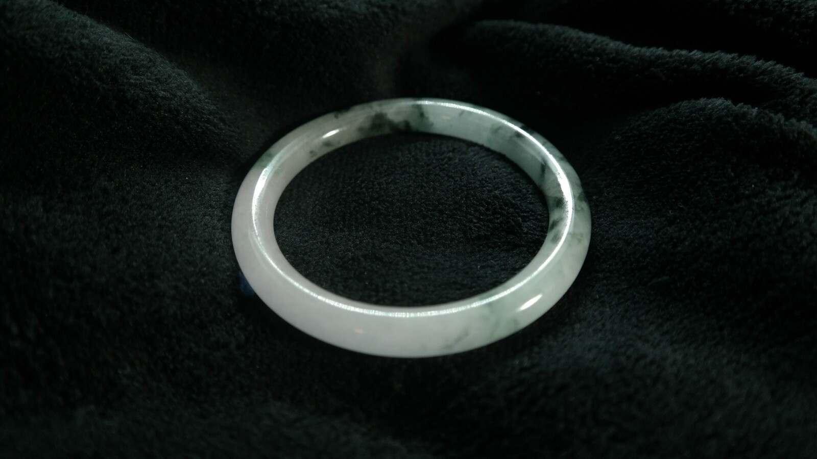 Beautifully Hand Carved Green/White Natural Jadeite Jade Bangle (B16)