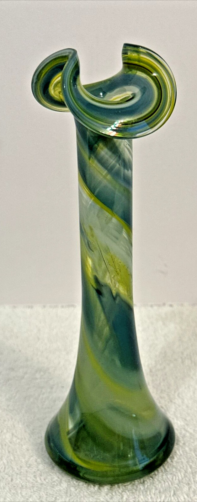 Murano Style Art Glass Vase Ruffle Edge Green Blue Multicolor 7 3/4\'\' tall