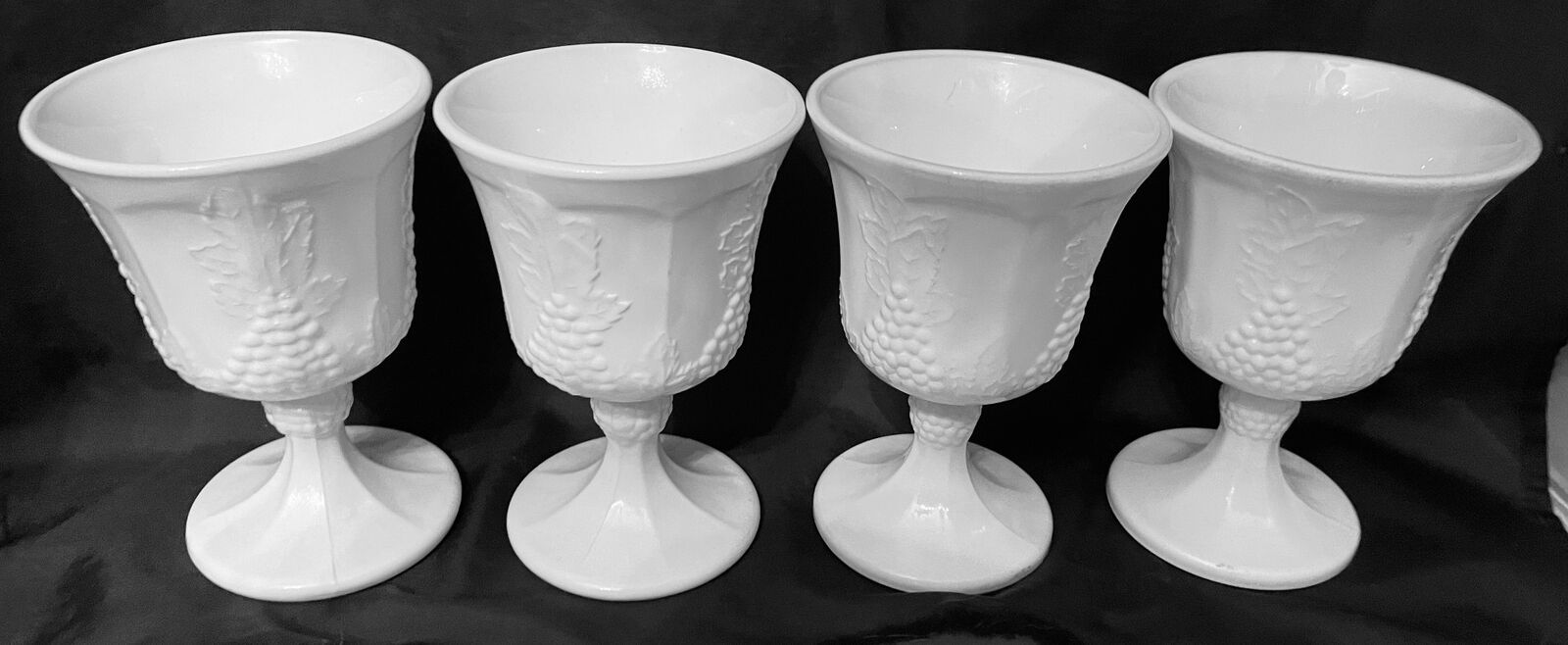 Indiana Glass Milk (8) Glass Goblets or Sherbet Glasses 6 oz Footed Stemmed
