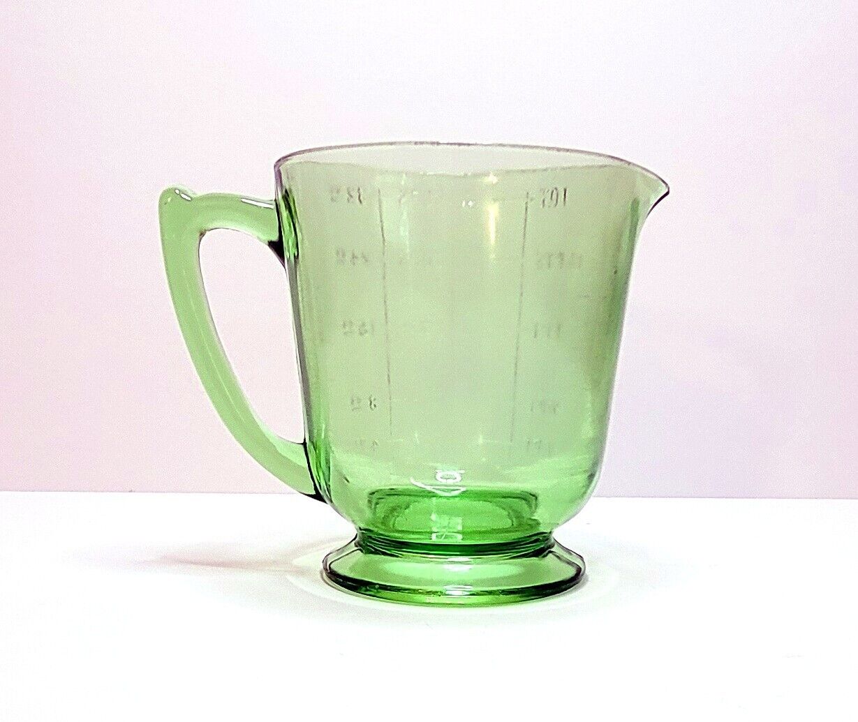 Gorgeous Vintage Depression Glass Green 4 Cup Measuring Pitcher Footed Atlas