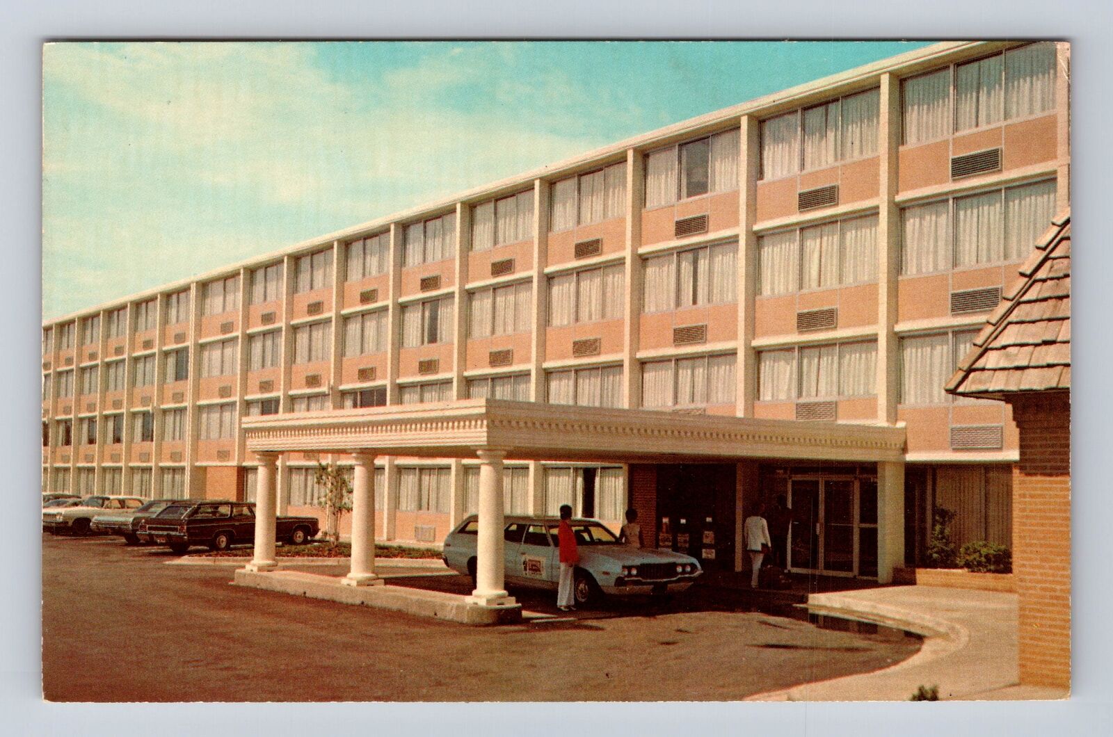 Little Rock AR-Arkansas, The Ramada Inn, Advertisement, Vintage Postcard