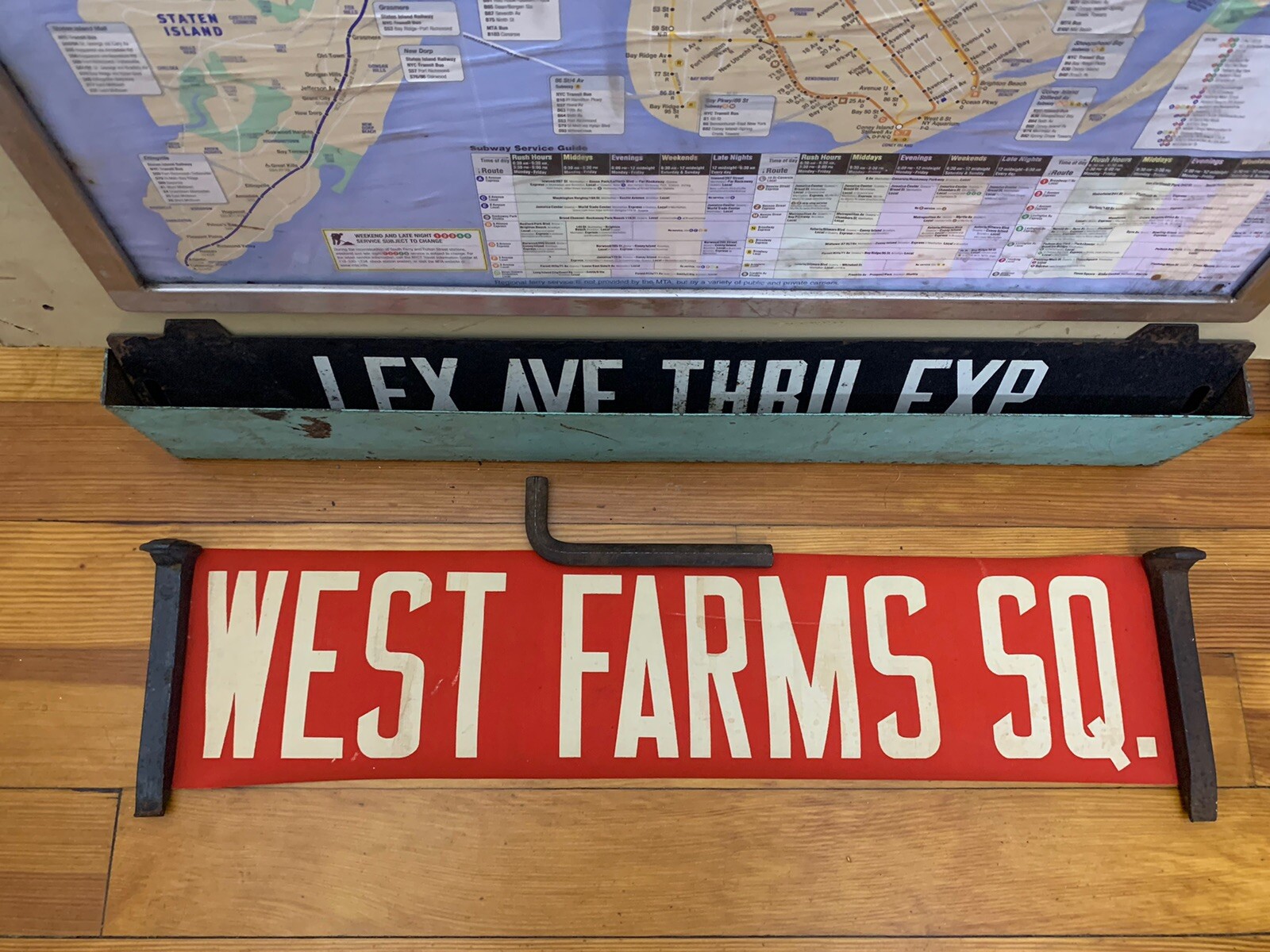 NYC BUS ROLL SIGN BRONX WEST FARMS SQUARE NEIGHBORHOOD EAST TREMONT BOSTON ROAD