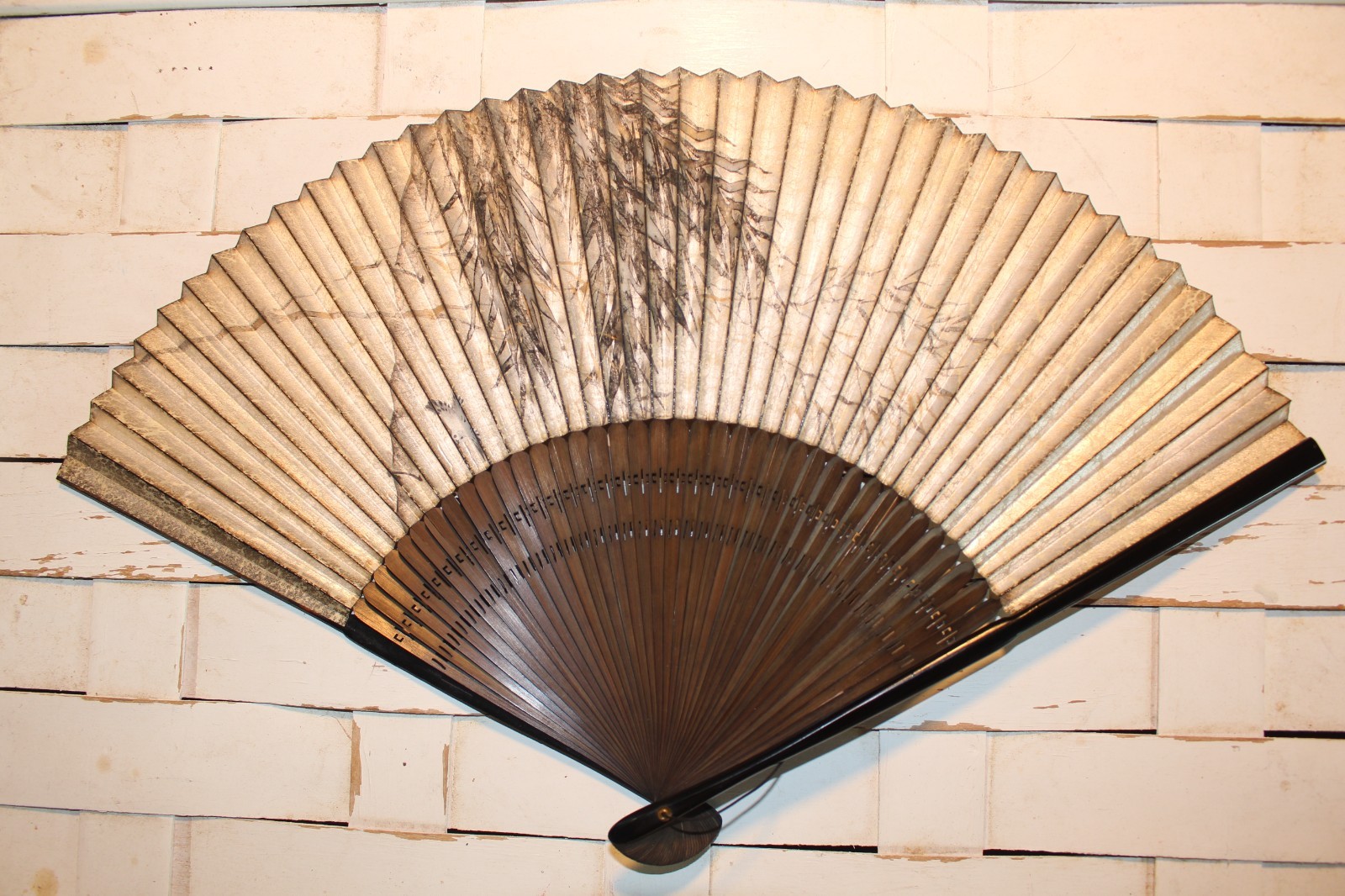Two Vintage Japanese Bamboo Folding Fans (Sensu) Two Vintage Japanese Bamboo Folding Fans (Sensu)
