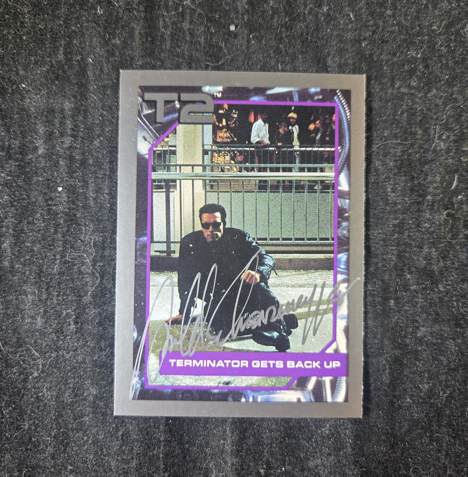 Arnold Schwarzenegger Signed Autographed Terminator T2 Trading Card
