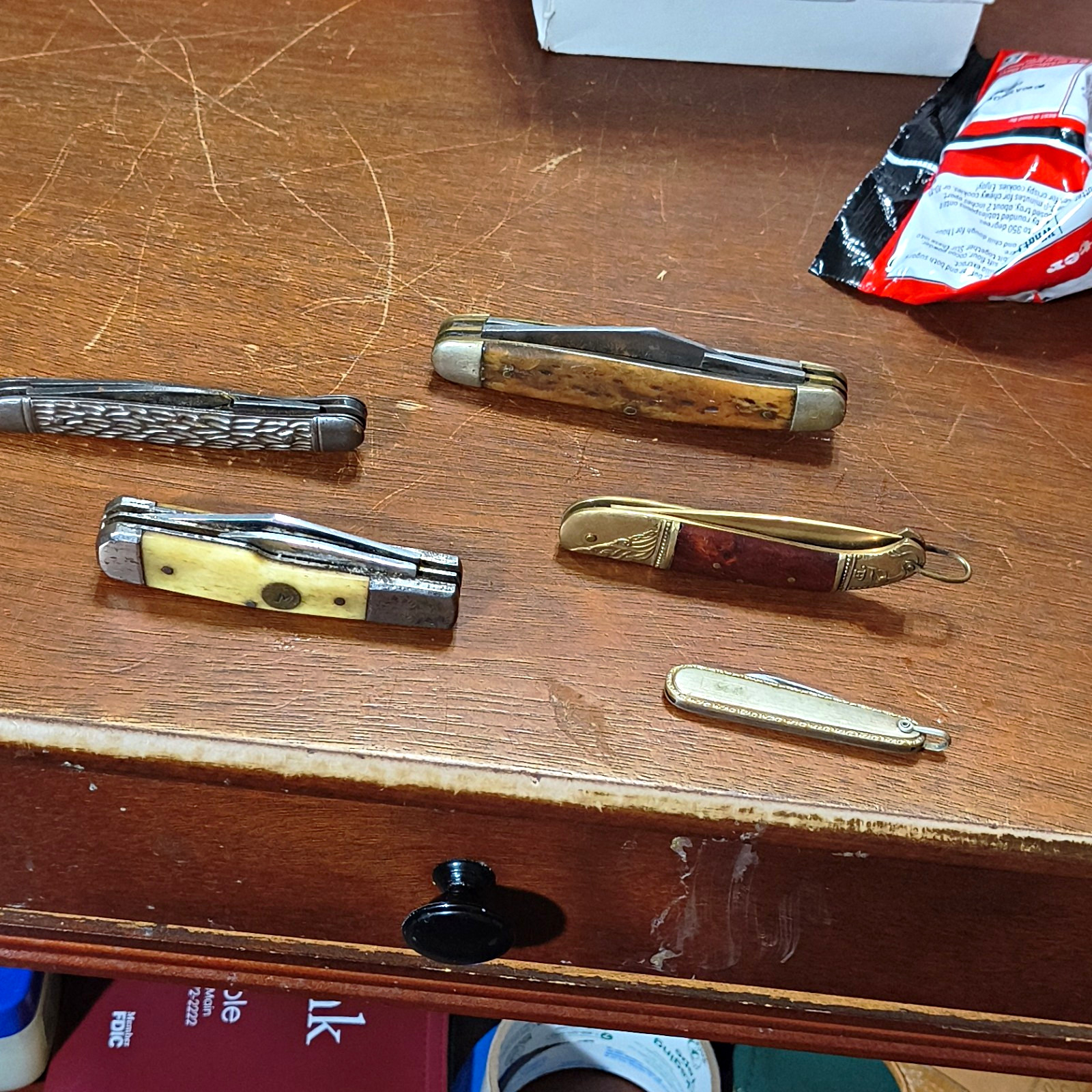 Vintage pocket knives Lot Vintage pocket knives Lot