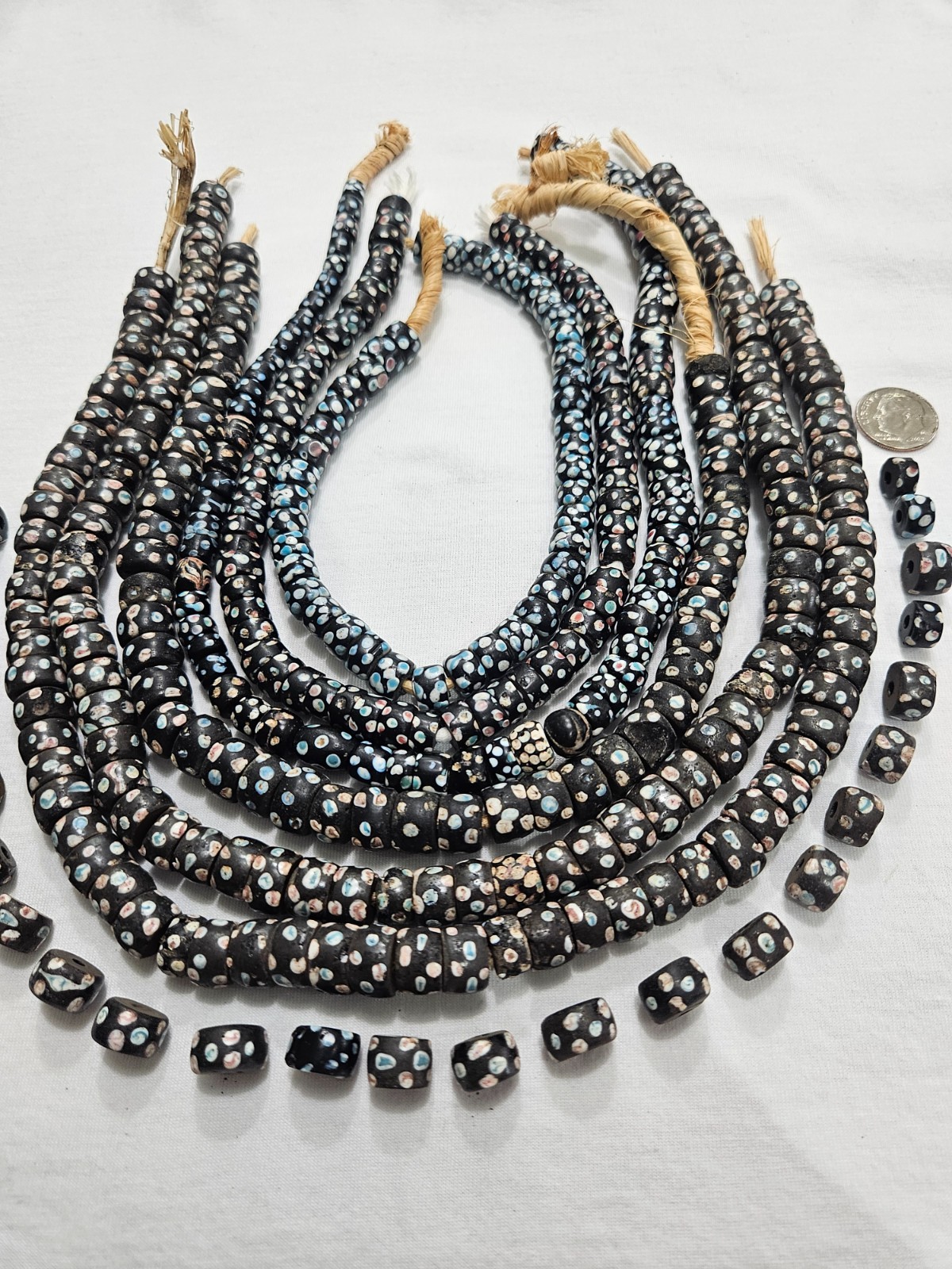 Authentic Antique Black Skunk Venetian Eye Trade Beads 365pc 10-14mm