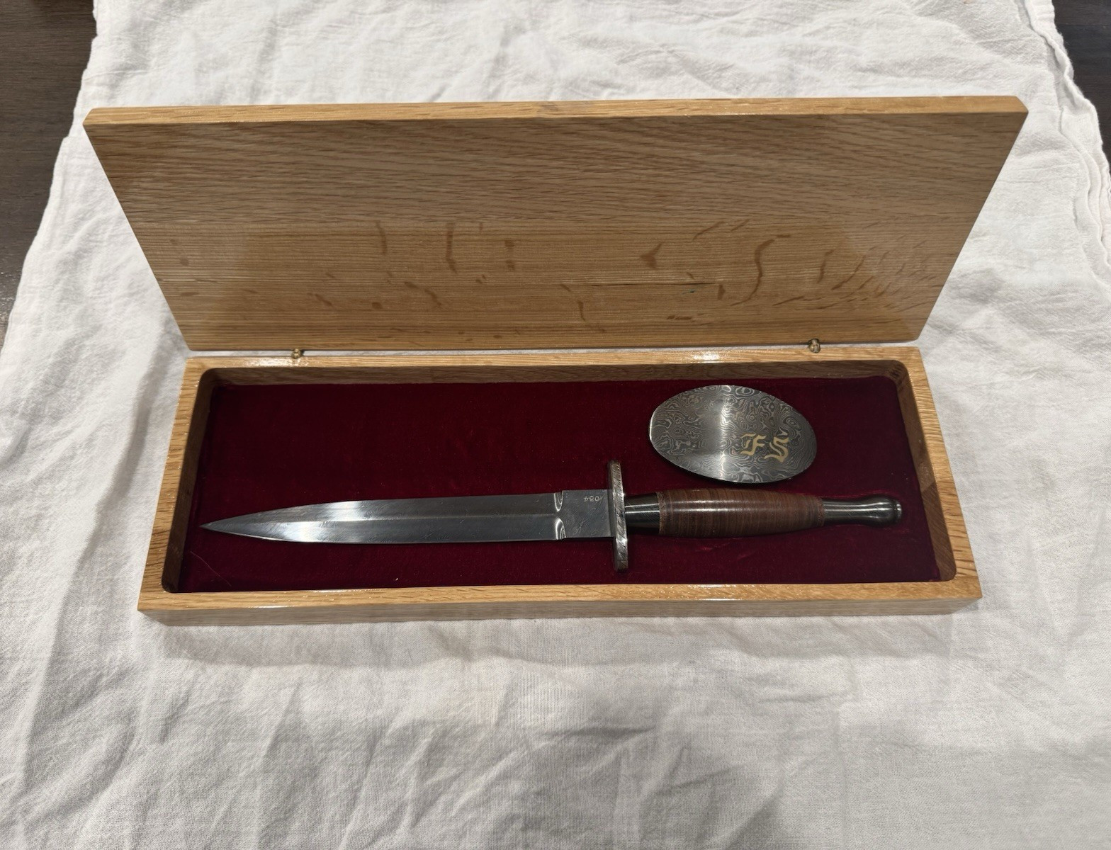 RARE C.A.S. Iberia Fairbairn/Sykes Special Edition Dagger, Sheath, Buckle & Case RARE C.A.S. Iberia Fairbairn/Sykes Special Edition Dagger, Sheath, Buckle & Case