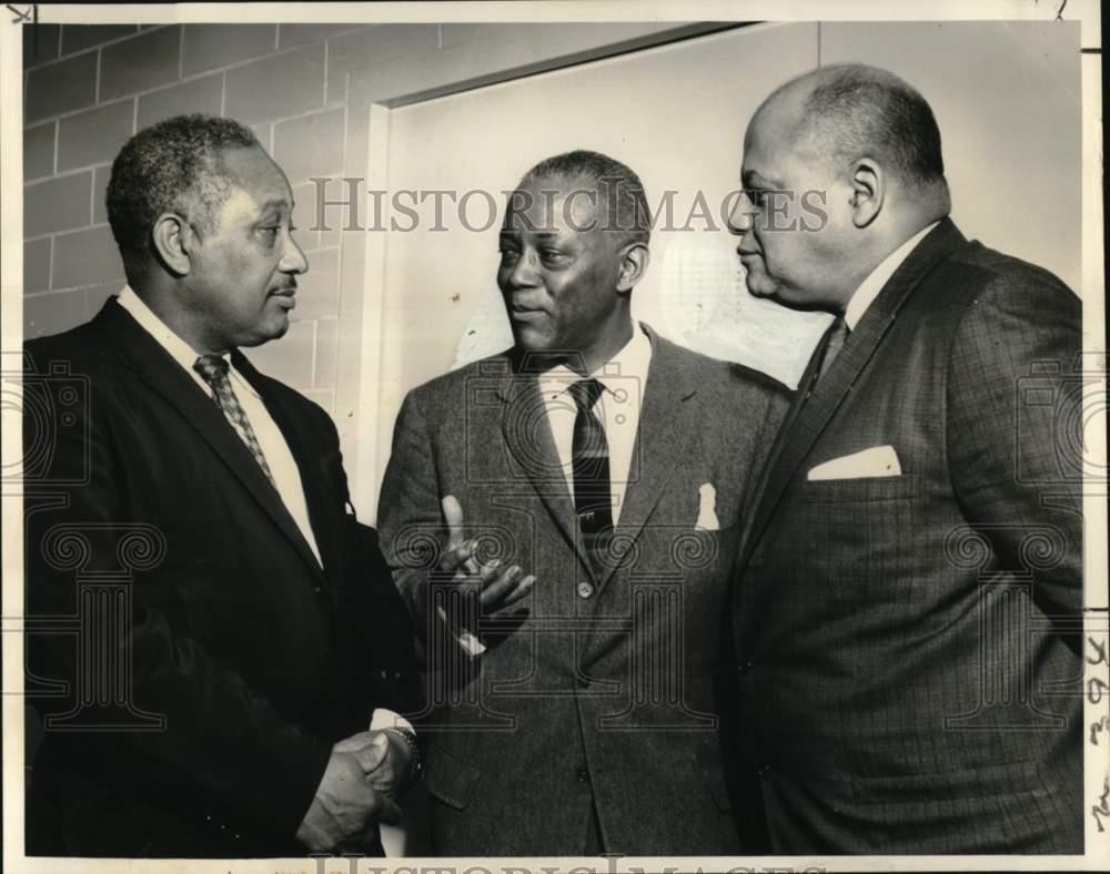1961 Press Photo Dignitaries at Symposium on hypertensive cardiovascular disease