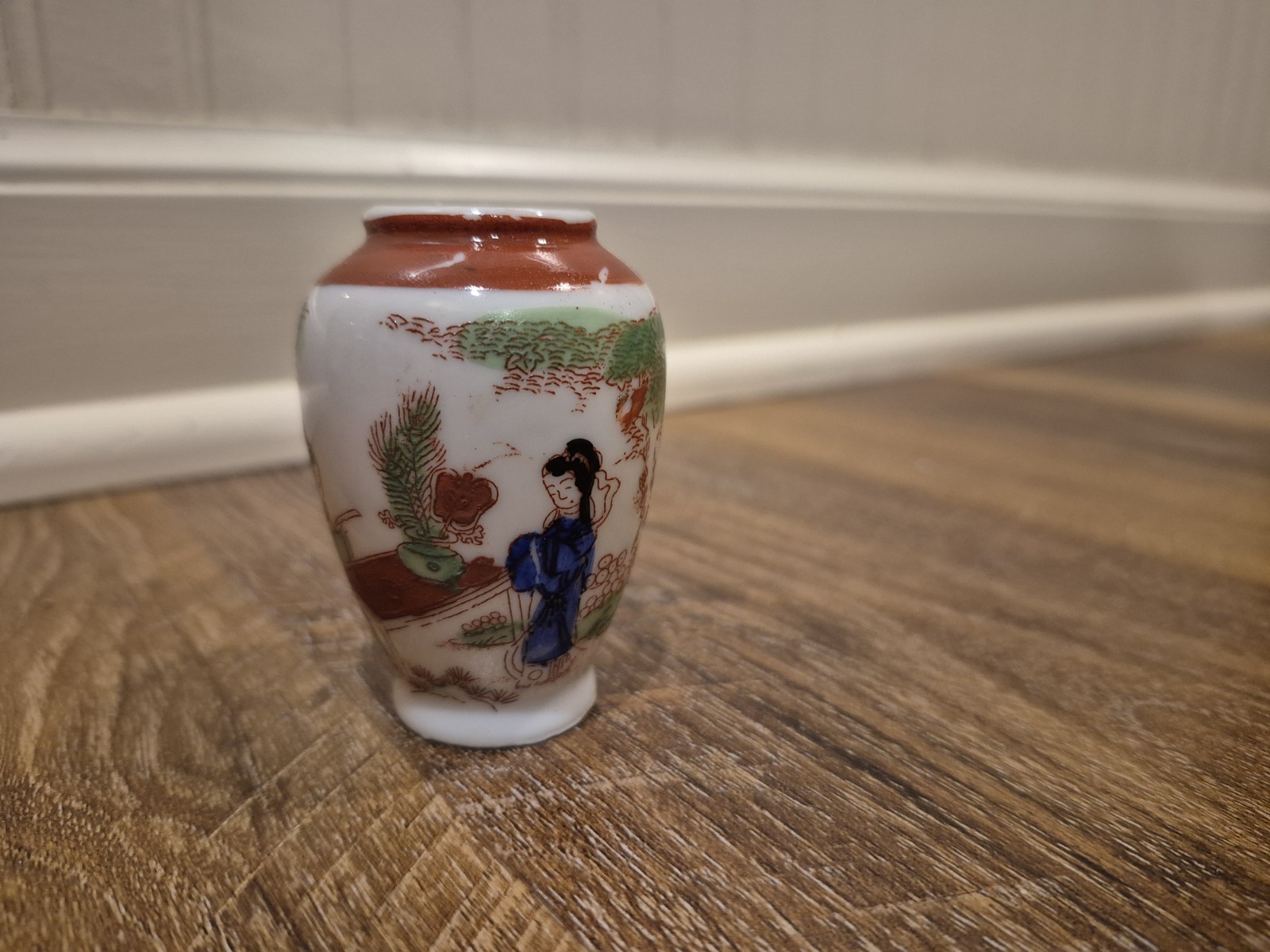 Vtg. Japanese Minature Vase