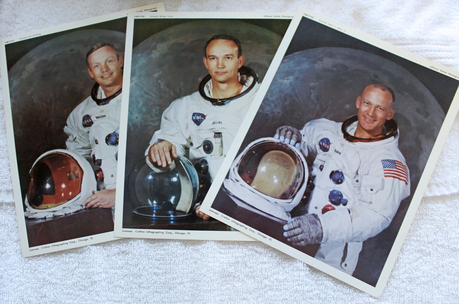 Set of 22 Official NASA Apollo Moon Landing Photos CROFTON LITHOGRAPHING Set of 22 Official NASA Apollo Moon Landing Photos CROFTON LITHOGRAPHING