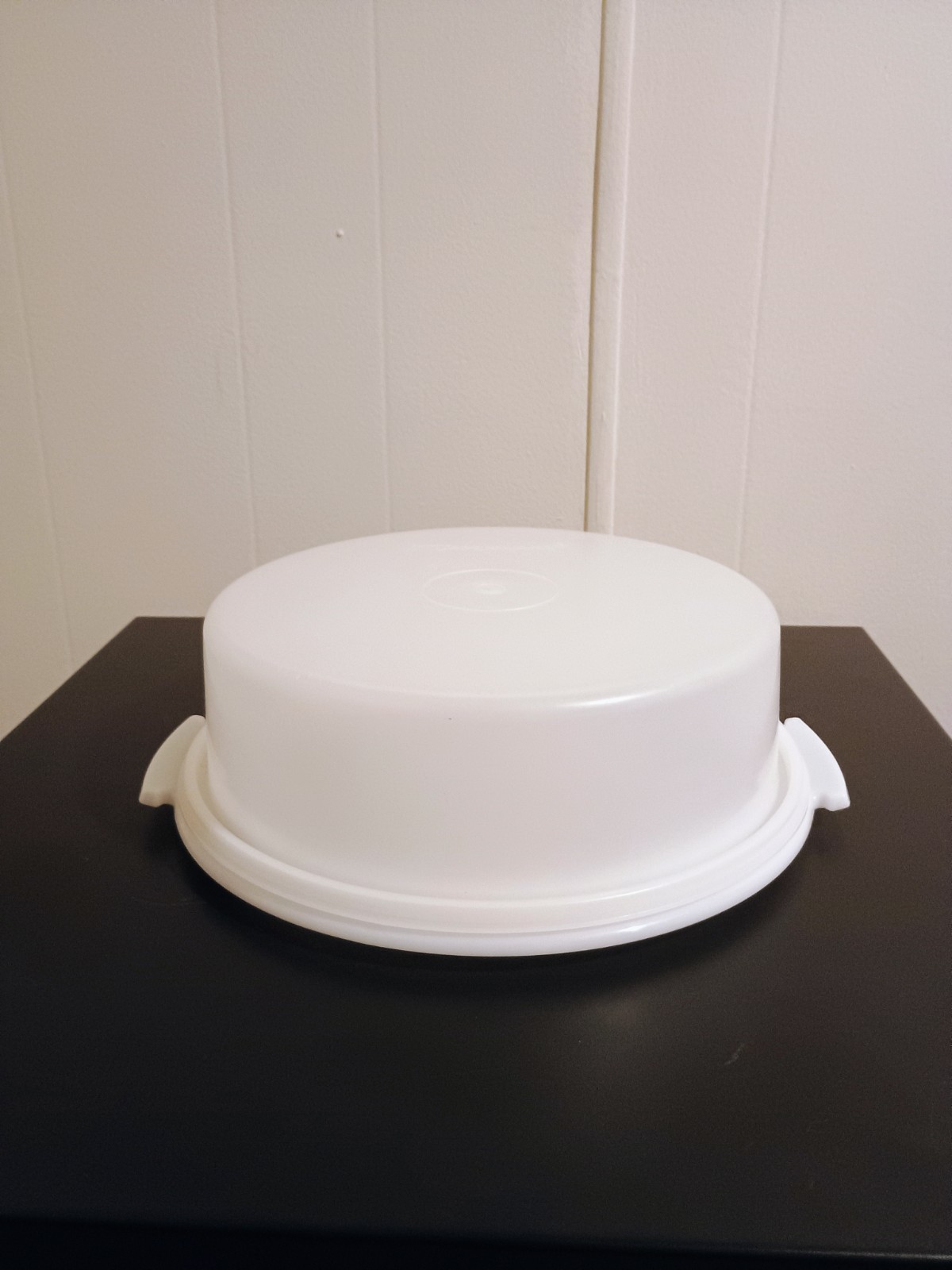 VINTAGE TUPPERWARE 8