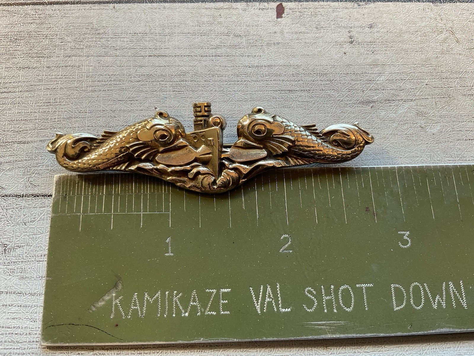 ORIGINAL WWII USN FULL SIZE SUBMARINE OFFICER DOLPHINS BADGE, PB AMICO STERLING