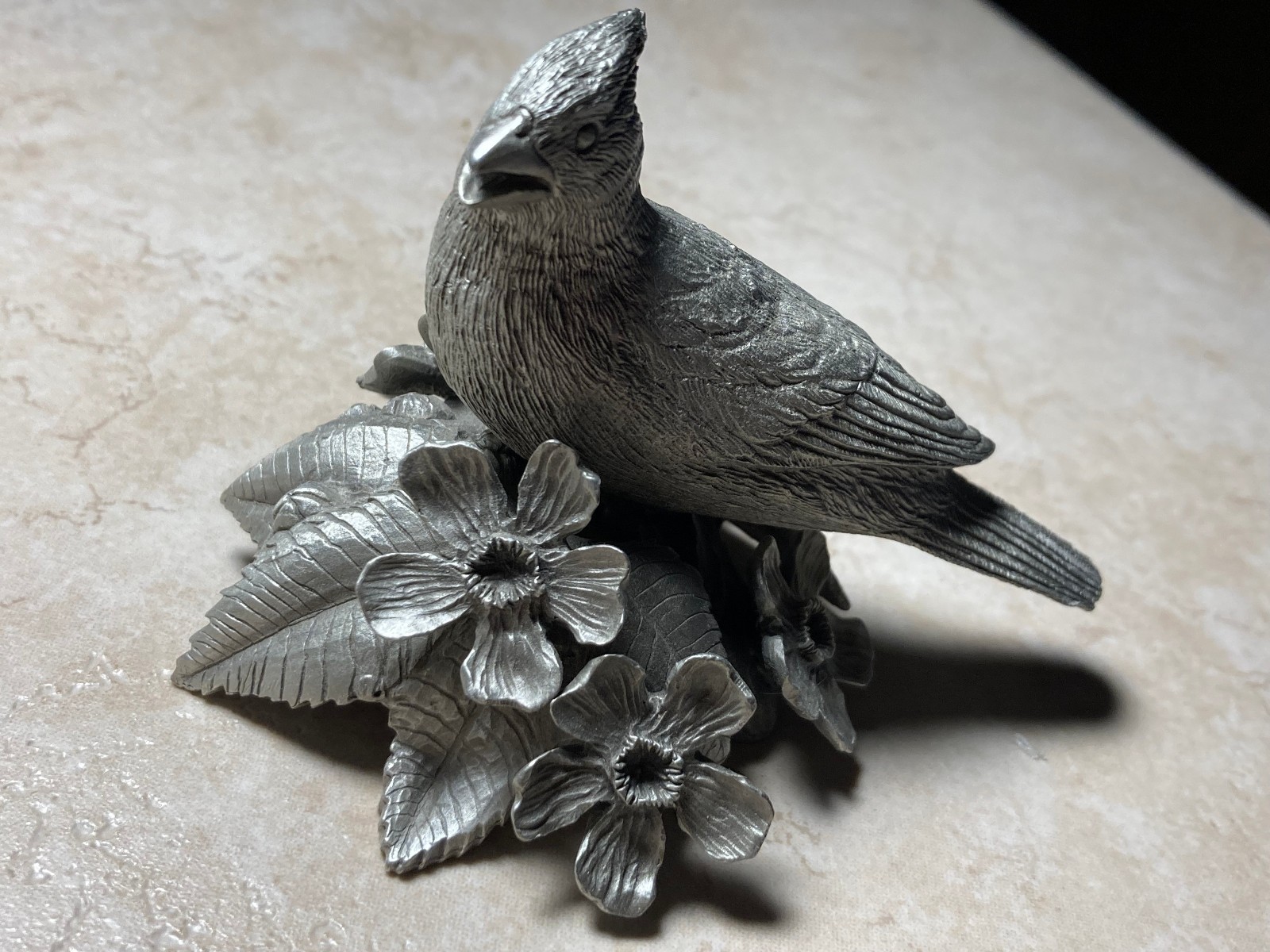 1978 Schmid Fine Pewter George deLodgio Cardinal on Blossom #1007 Figurine MINT