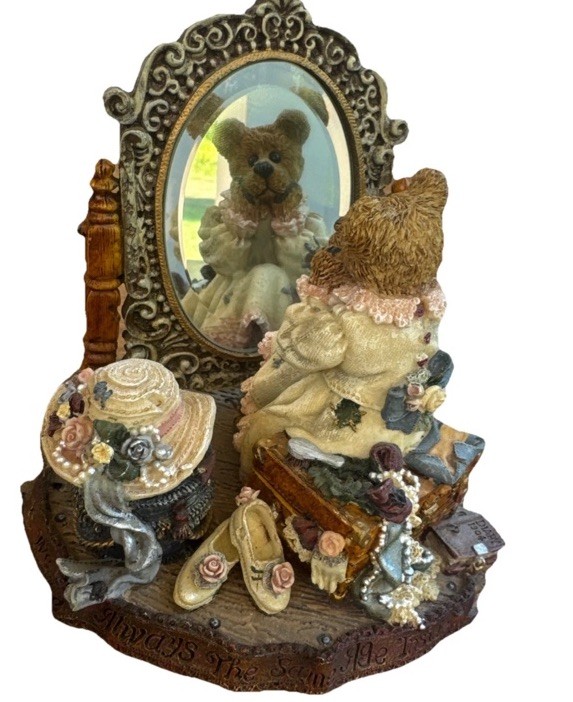 Vintage Boyds Bears Figurine 