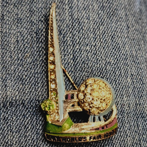 1939 NY World's Fair  BROOCH PIN Trylon Perisphere New York  Glittery shiney 30s