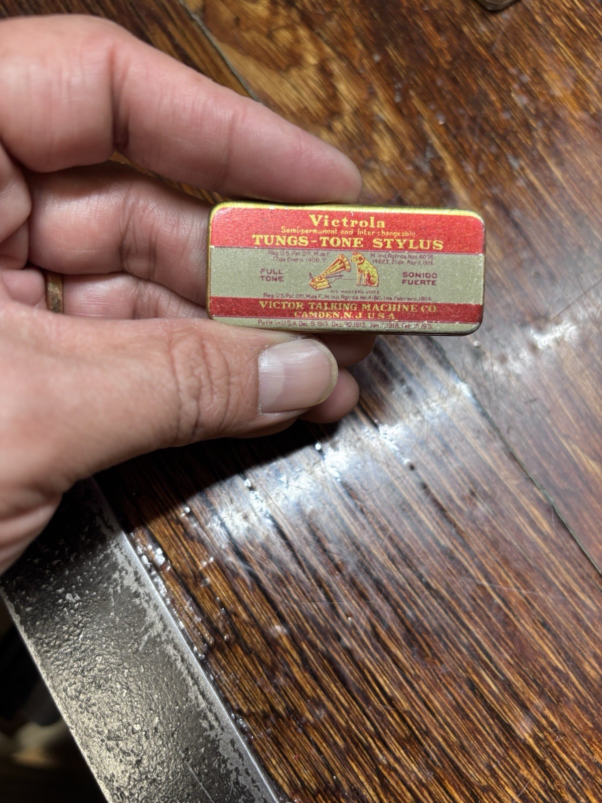 Victrola Gramophone Phonograph stylus Tin RCA Victor Nipper Dog 8 Needles 1921