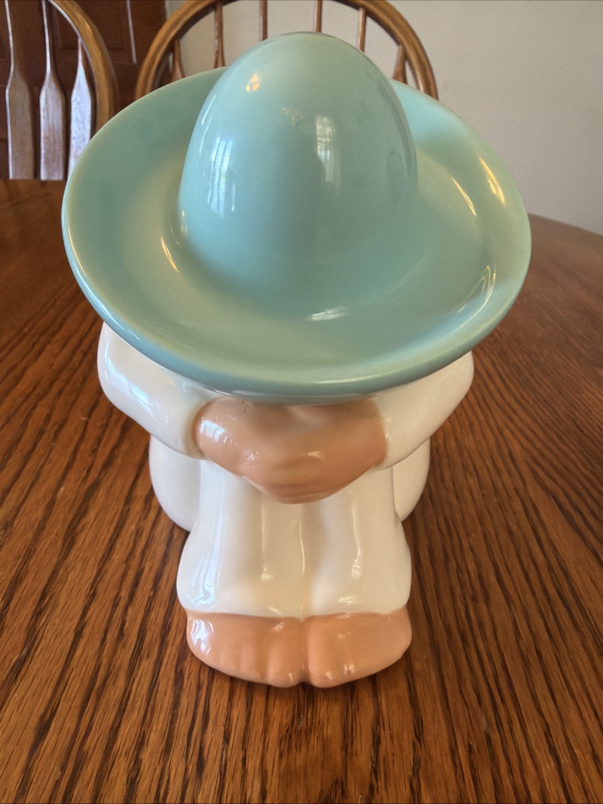 Ceramic Mexican Man Figurine, Taking A Siesta With Sombrero ￼