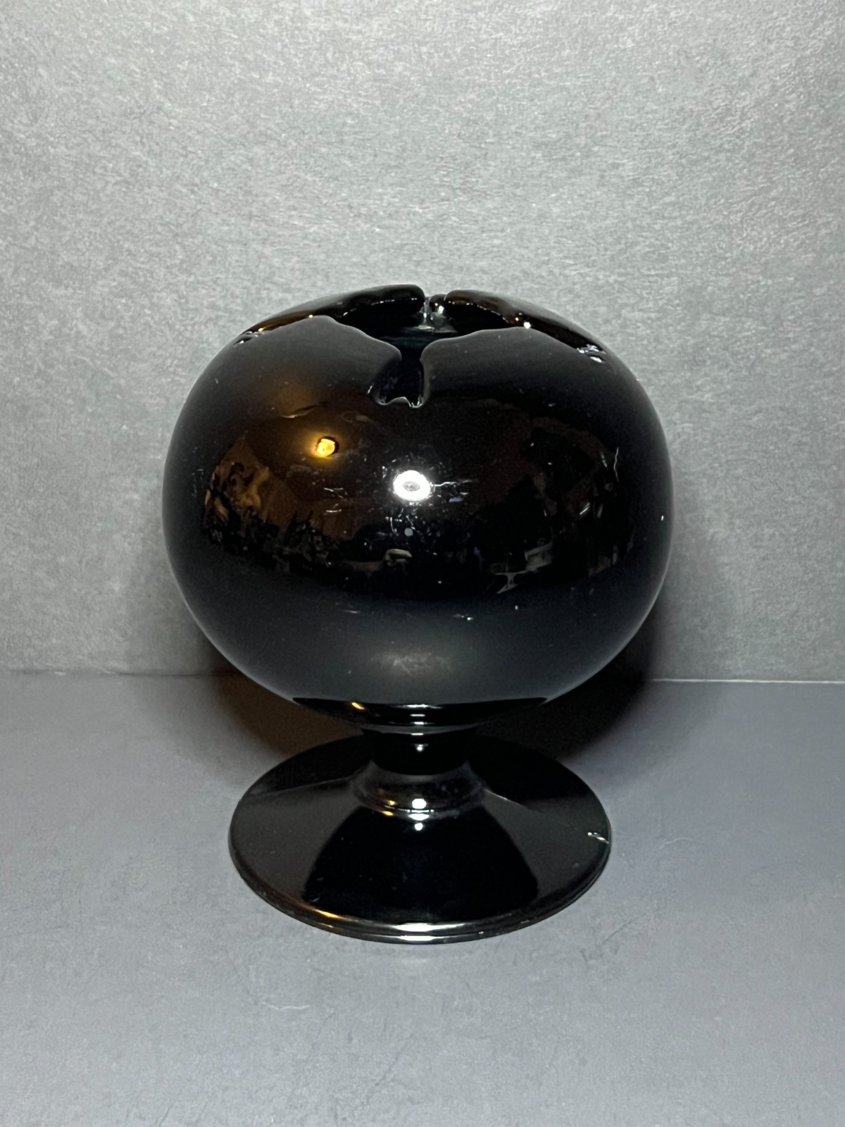 Vintage MCM Art Deco Black Amethyst Glass Pedestal Space Age Sphere Ashtray 4.5