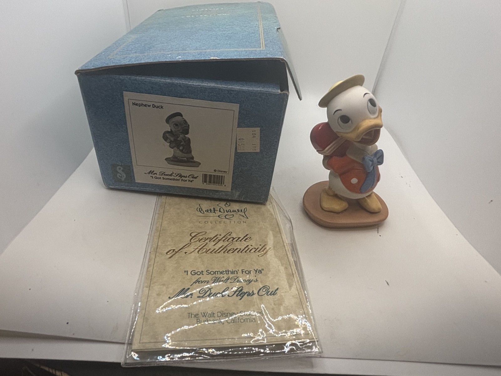 WDCC Donald Duck I Got Somethin For Ya Mr Duck Steps Out Figurine COA Box