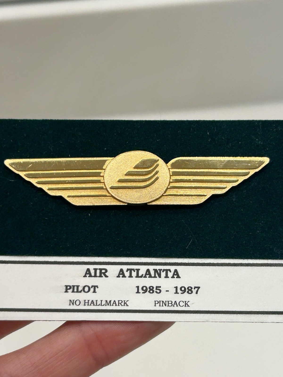 Vintage Air Atlanta Pilot Wings Pin Defunct Luxury Airline Pinback Badge 3\