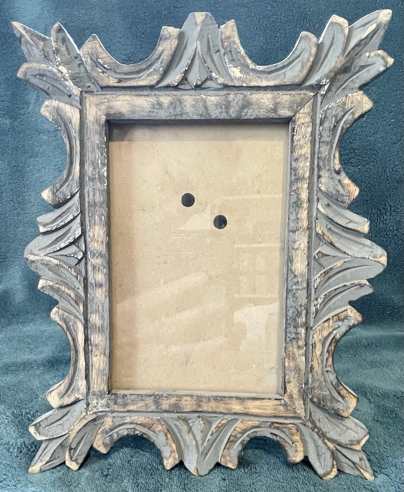 GORGEOUS CARVED WOOD PICTURE, PHOTO FRAME GREY WITH BITS OF SILVER BEAUTIFUL GORGEOUS CARVED WOOD PICTURE, PHOTO FRAME GREY WITH BITS OF SILVER BEAUTIFUL
