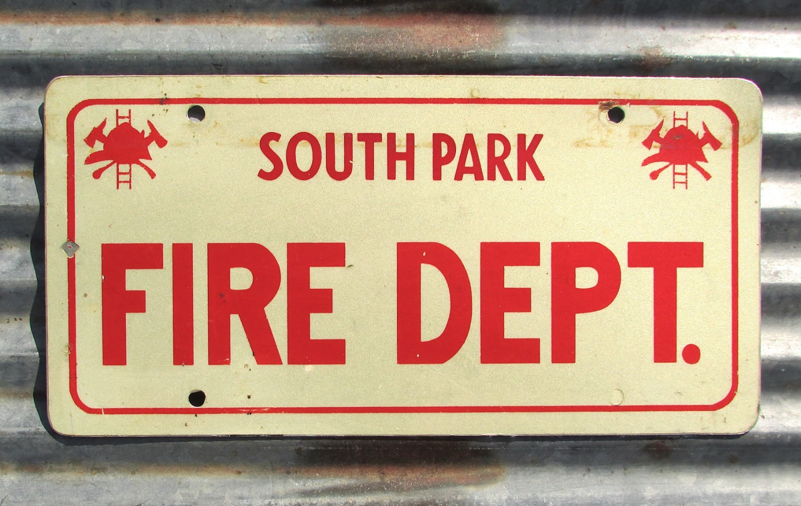VINTAGE SOUTH PARK FIRE DEPARTMENT REFLECTIVE LICENSE PLATE METAL SIGN topper